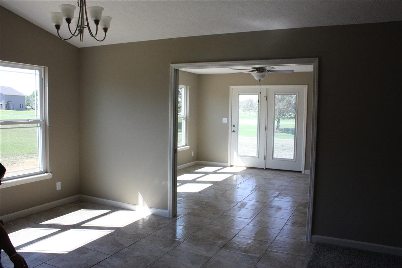 3171 Crooked Stick Dr, Kokomo, IN 46902 photo 2