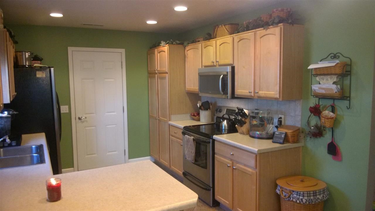 906 W Cora Ln, Fremont, IN 46737 photo 8