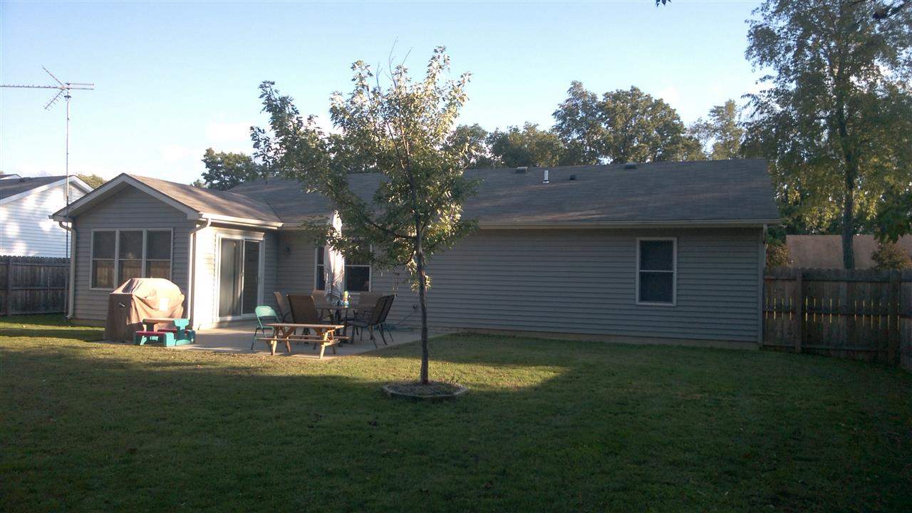 906 W Cora Ln, Fremont, IN 46737 photo 3