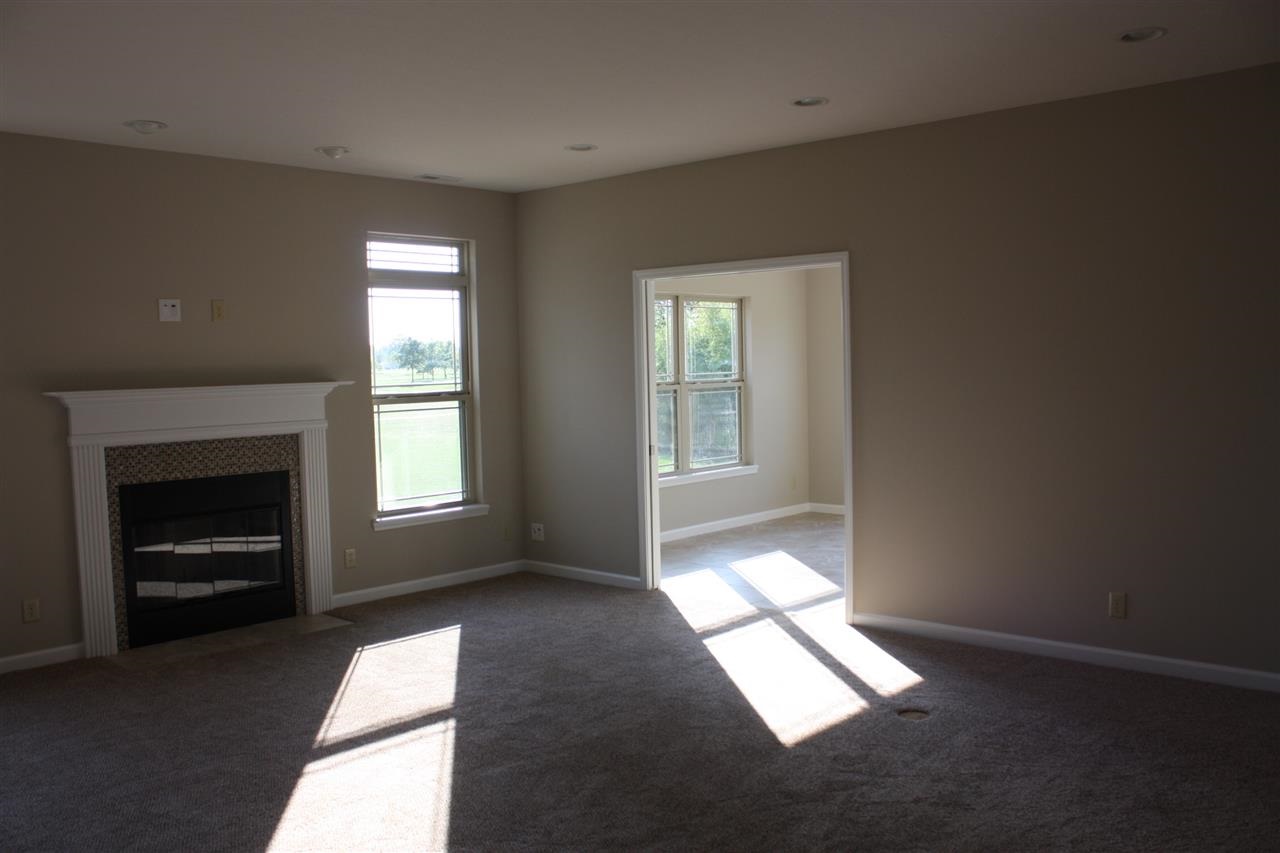 3163 Crooked Stick Dr, Kokomo, IN 46902 photo 2