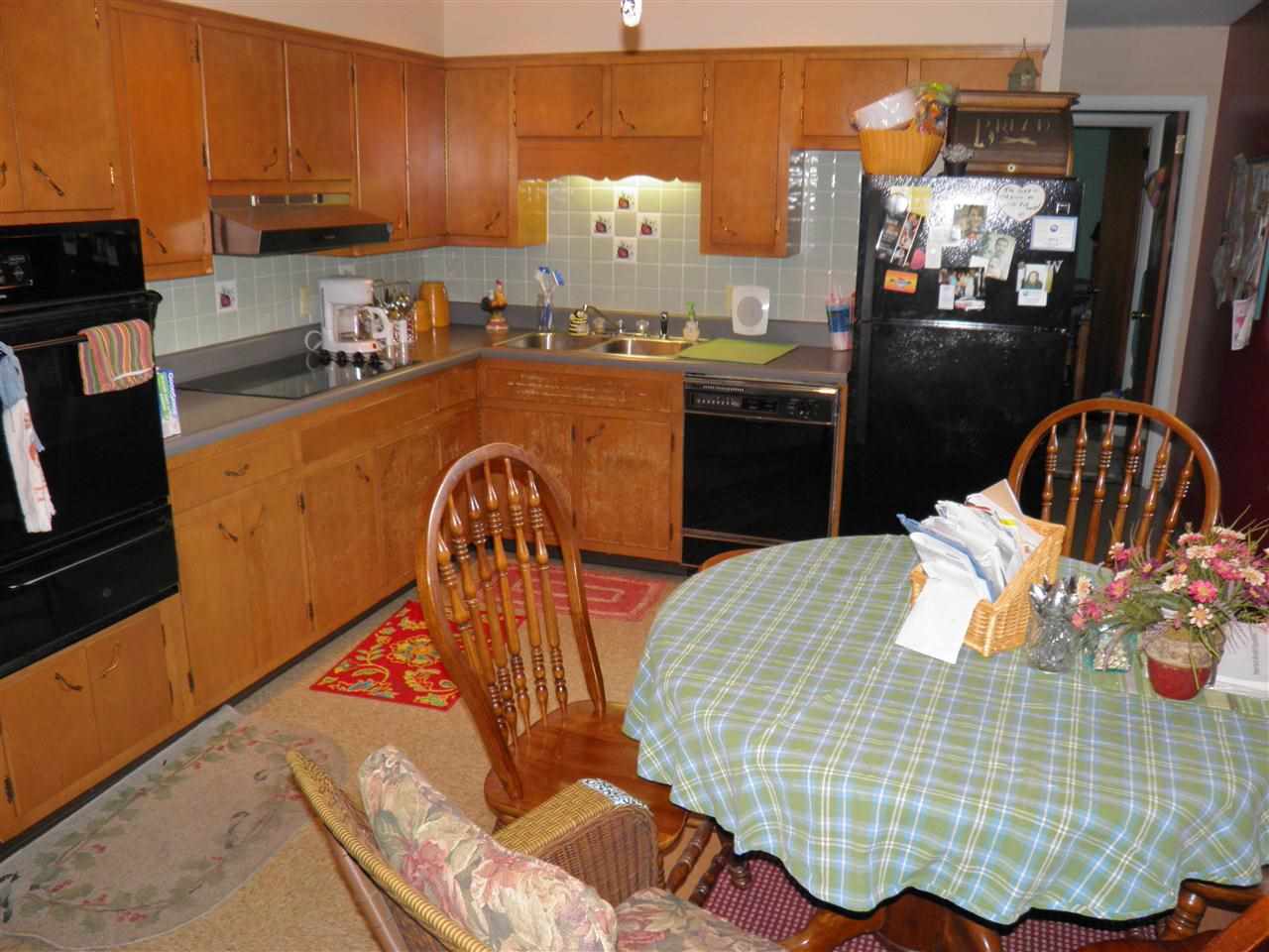 2325 Inwood Dr, Fort Wayne, IN 46815 photo 2