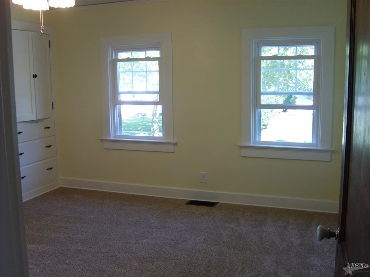 343 S Cornell Cir, Fort Wayne, IN 46807 photo 17