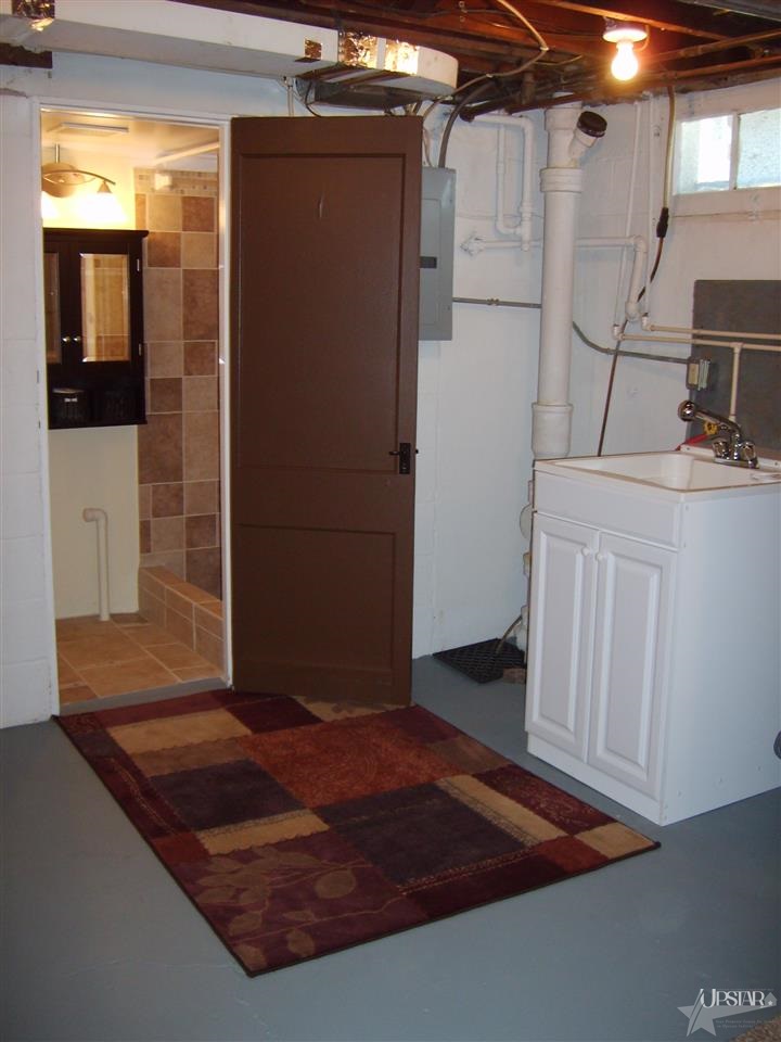 343 S Cornell Cir, Fort Wayne, IN 46807 photo 24