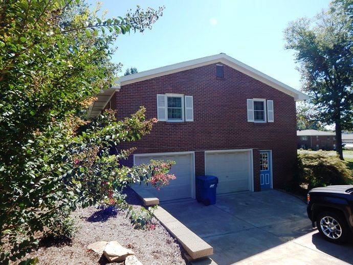 11225 Karendale Ct, Evansville, IN 47720 photo 2