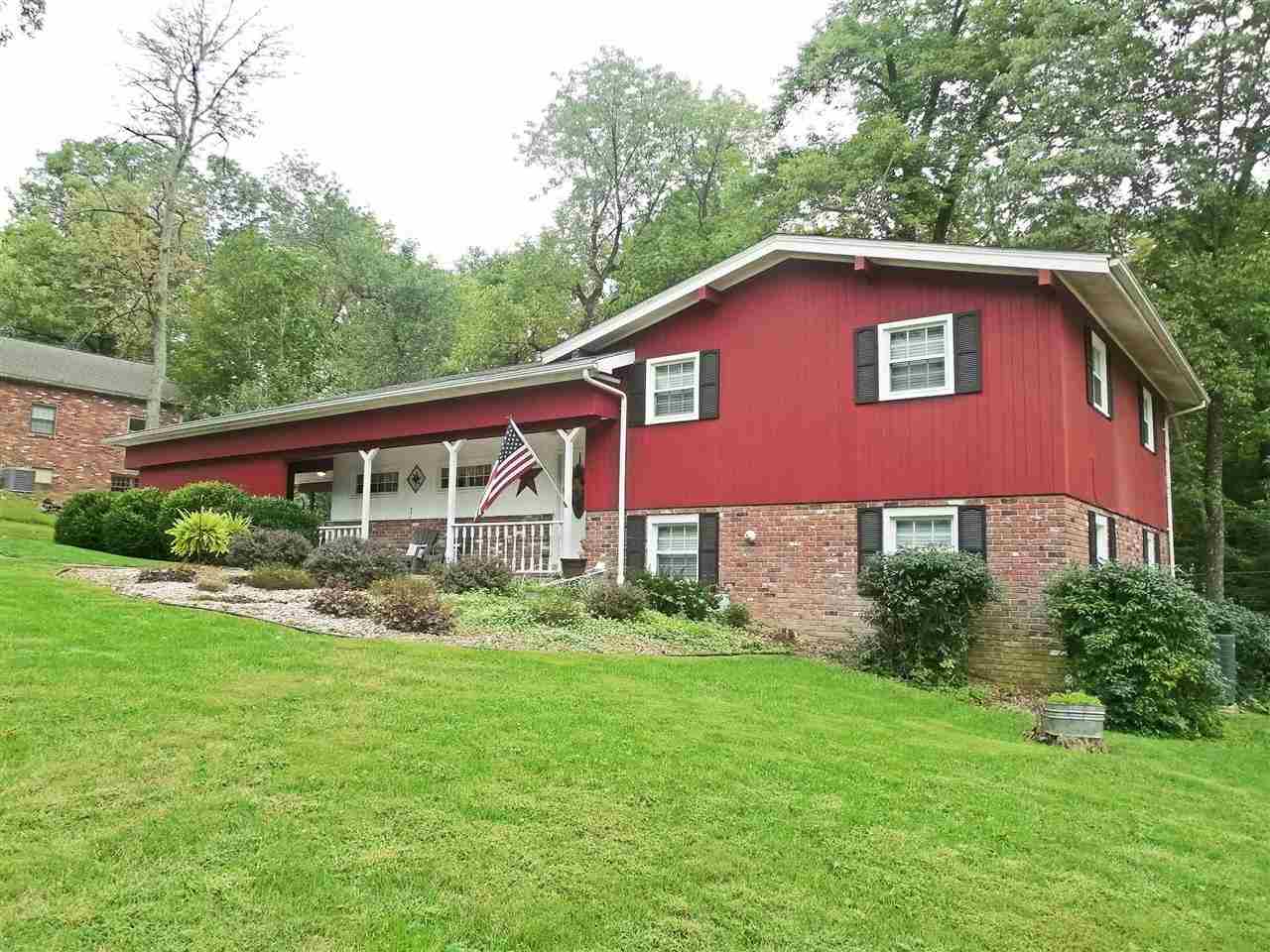 8016 Larch Ln, Evansville, IN 47710 photo 1