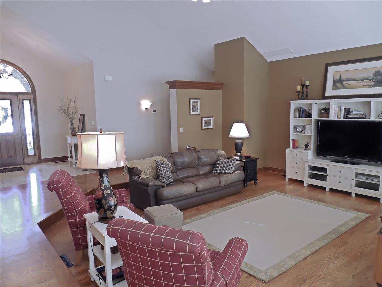 2750 Secretariat Ct, Evansville, IN 47720 photo 6