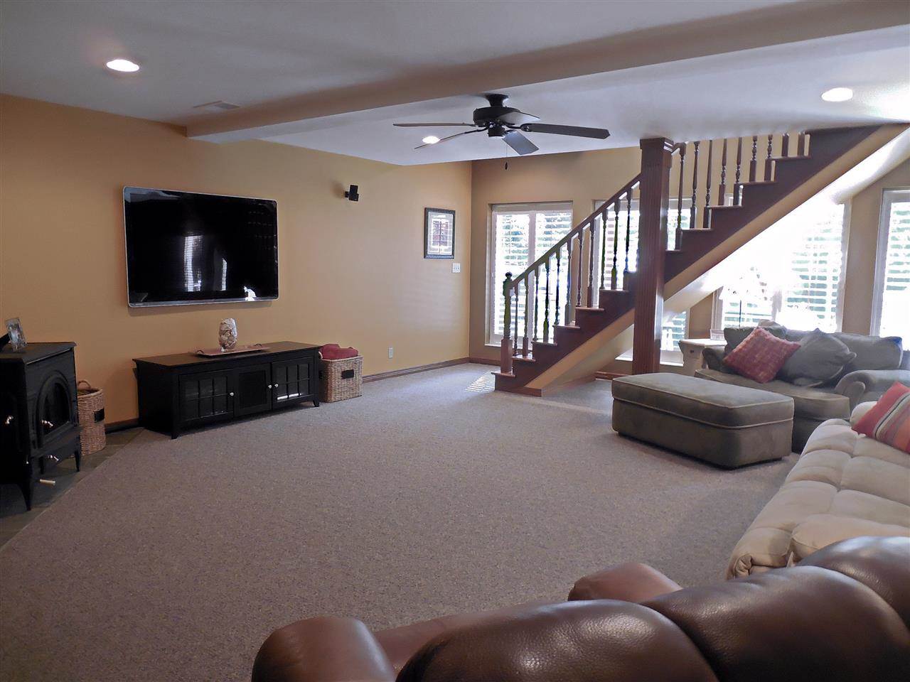 2750 Secretariat Ct, Evansville, IN 47720 photo 22