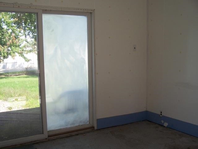 719 Union St, Lagrange, IN 46761 photo 10