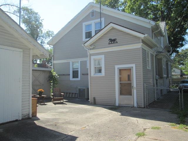 204 S Cottage Ave, Goshen, IN 46528 photo 5