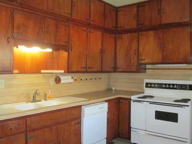 204 S Cottage Ave, Goshen, IN 46528 photo 10