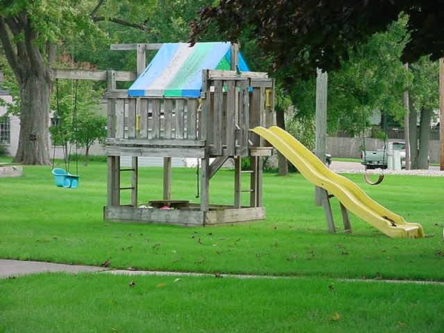 308 E Harrison St, Wakarusa, IN 46573 photo 5