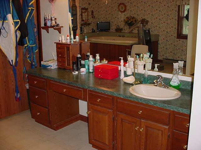 308 E Harrison St, Wakarusa, IN 46573 photo 21