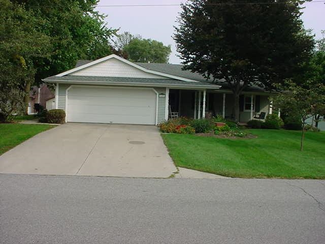 308 E Harrison St, Wakarusa, IN 46573 photo 7