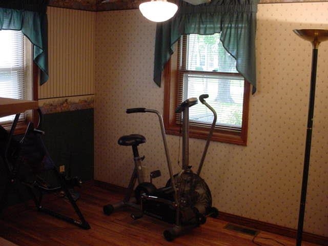 308 E Harrison St, Wakarusa, IN 46573 photo 15