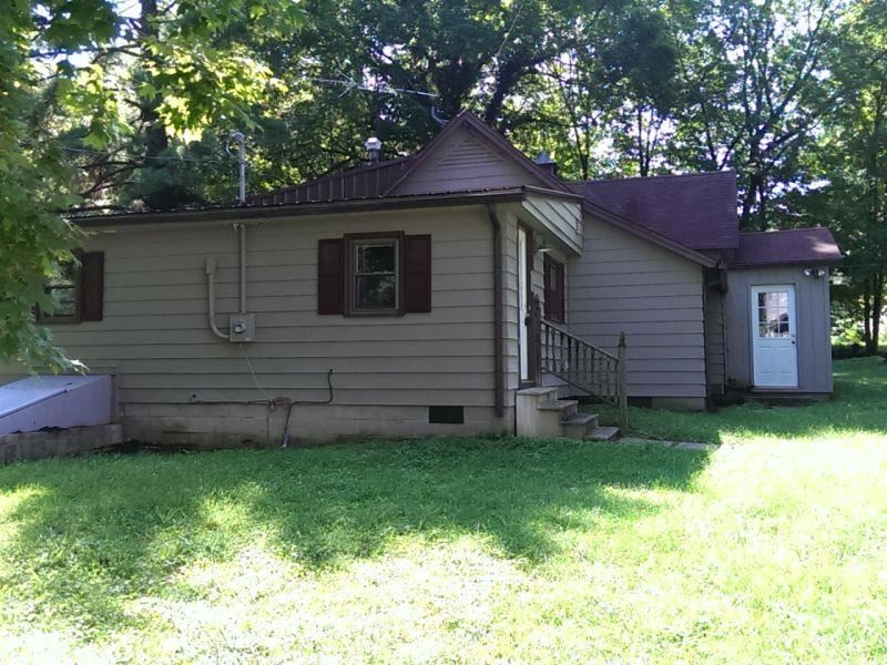 559 Clark Rd, Spencer, IN 47460 photo 4