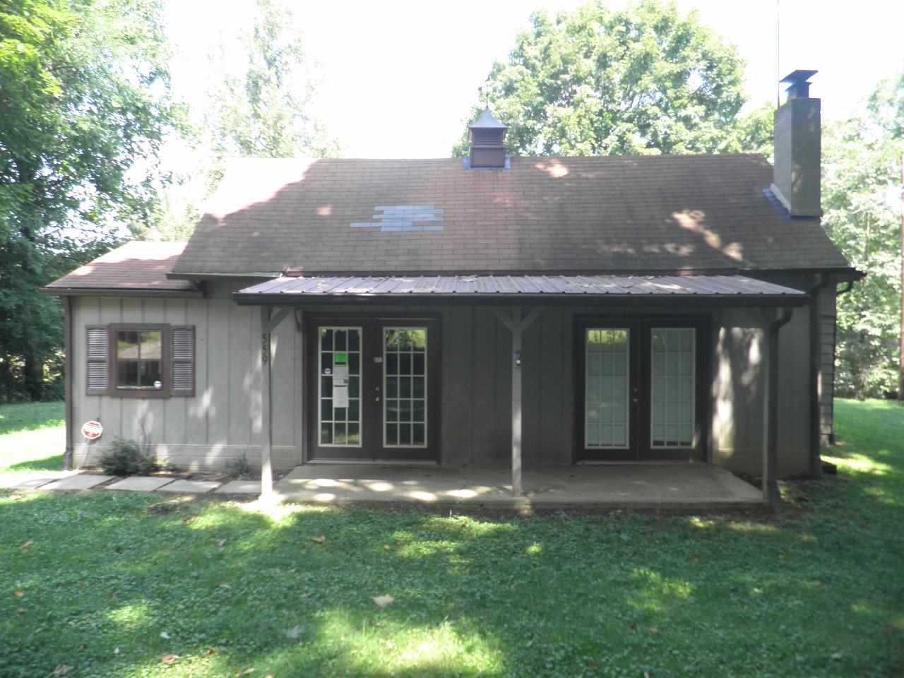 559 Clark Rd, Spencer, IN 47460 photo 2