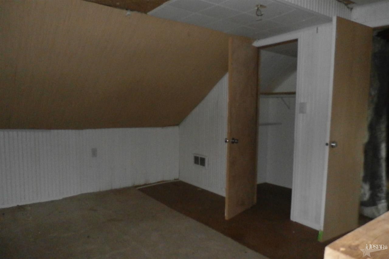 4120 Bostick Rd, Fort Wayne, IN 46816 photo 24