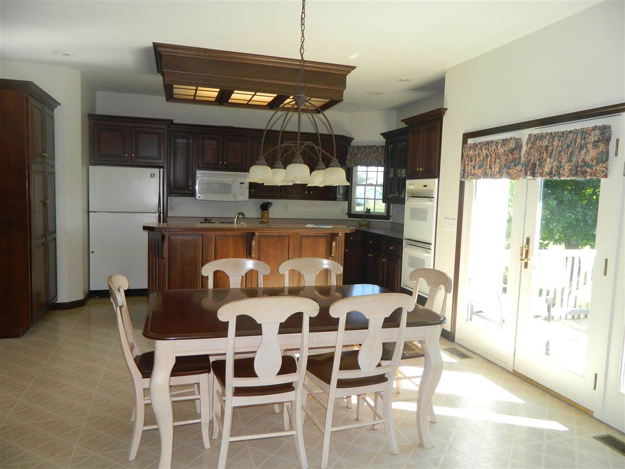 1925 W Primrose Ct, Warsaw, IN 46580 photo 9