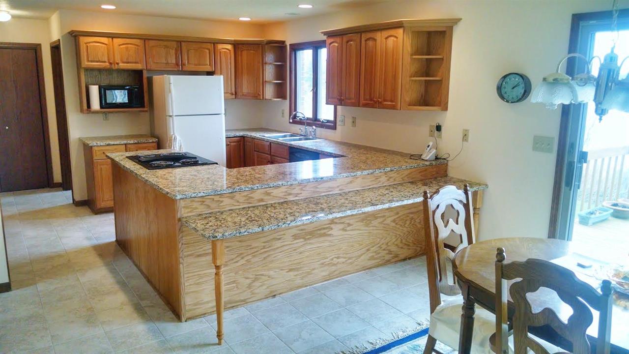 2228 Kerri Lynn Ln, Kokomo, IN 46902 photo 3
