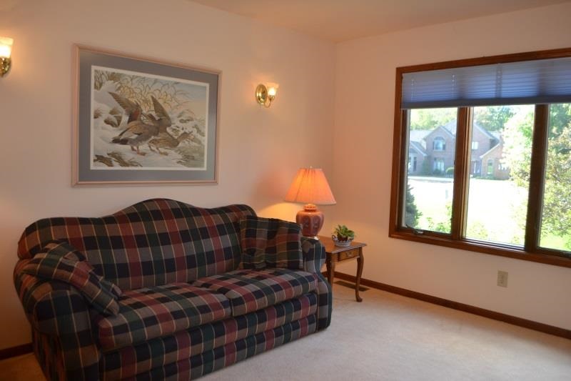 2228 Kerri Lynn Ln, Kokomo, IN 46902 photo 2