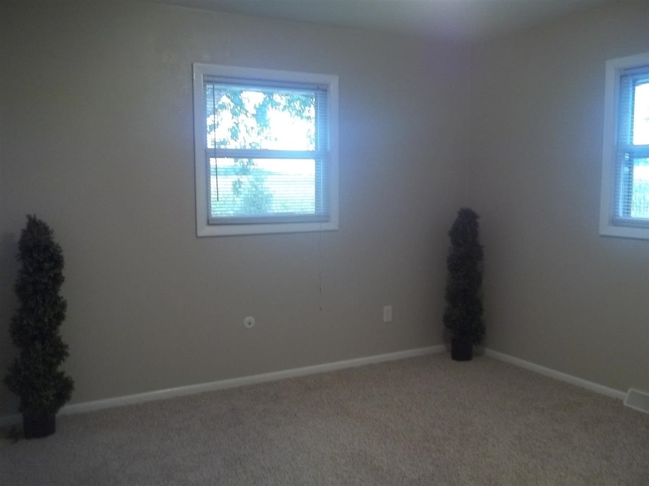 52522 Rosewood, New Carlisle, IN 46552 photo 13
