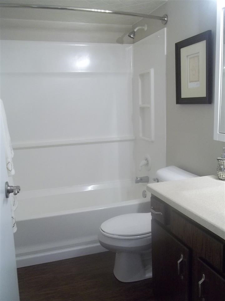 52522 Rosewood, New Carlisle, IN 46552 photo 10