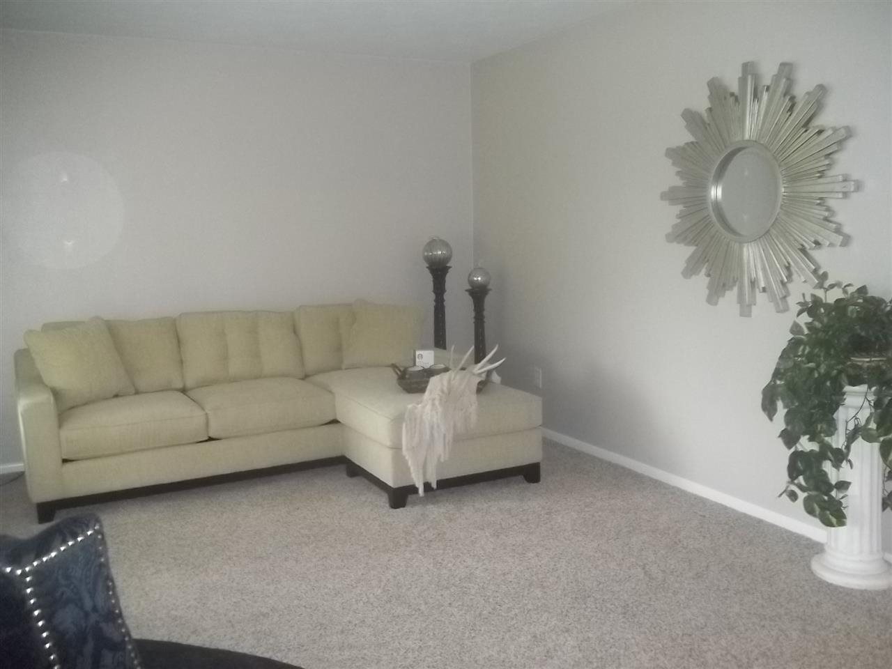 52522 Rosewood, New Carlisle, IN 46552 photo 6