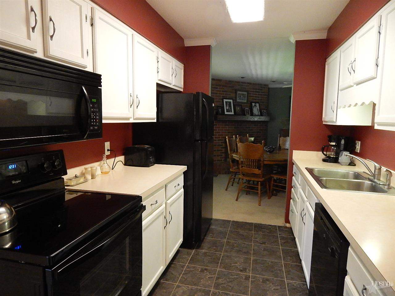 8003 Wayward Ct, Fort Wayne, IN 46815 photo 3