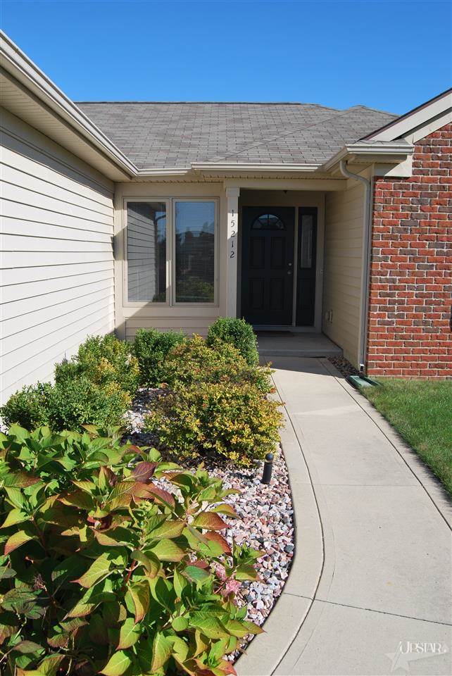 15212 S Harbourside Dr, Fort Wayne, IN 46814 photo 2