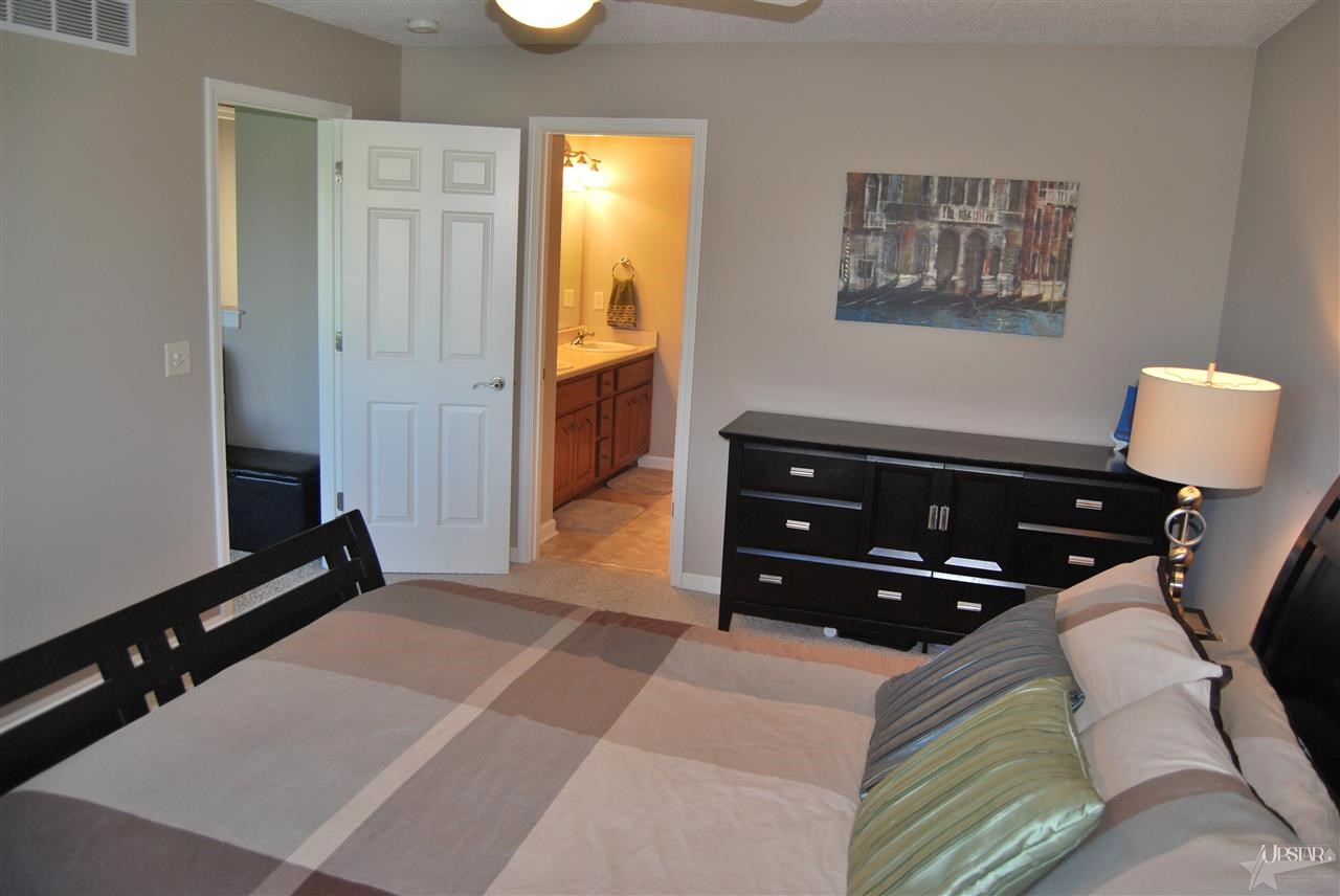 15212 S Harbourside Dr, Fort Wayne, IN 46814 photo 9