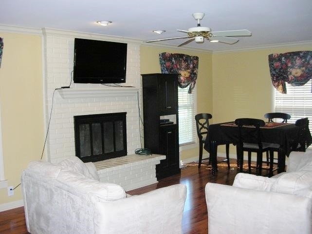 7617 Oak Hill Rd, Evansville, IN 47725 photo 2