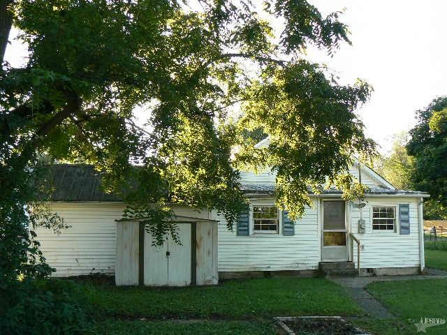303 Monroe St, Monroeville, IN 46773 photo 2