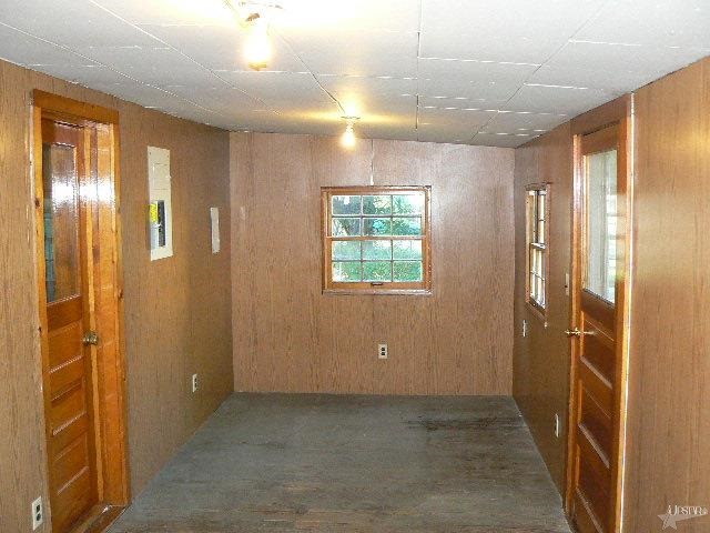 303 Monroe St, Monroeville, IN 46773 photo 13