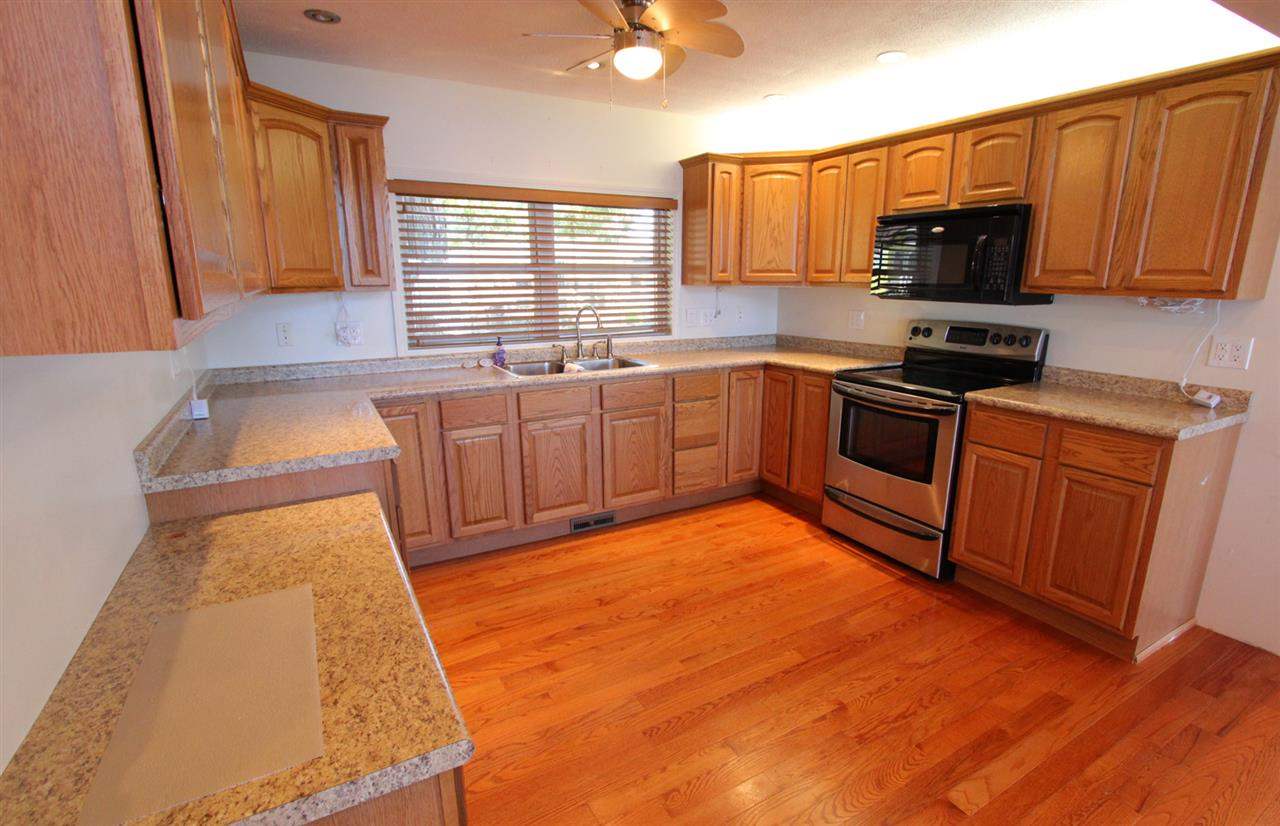 11933 W Pirates Roost Rd, Monticello, IN 47960 photo 9