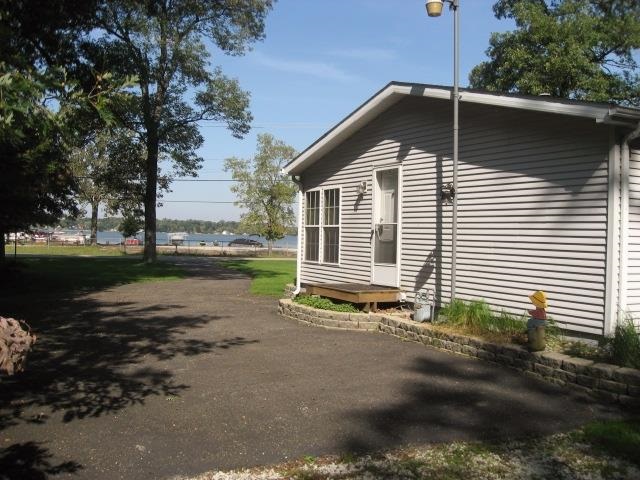 5634 S State Road 10, Knox, IN 46534 photo 6
