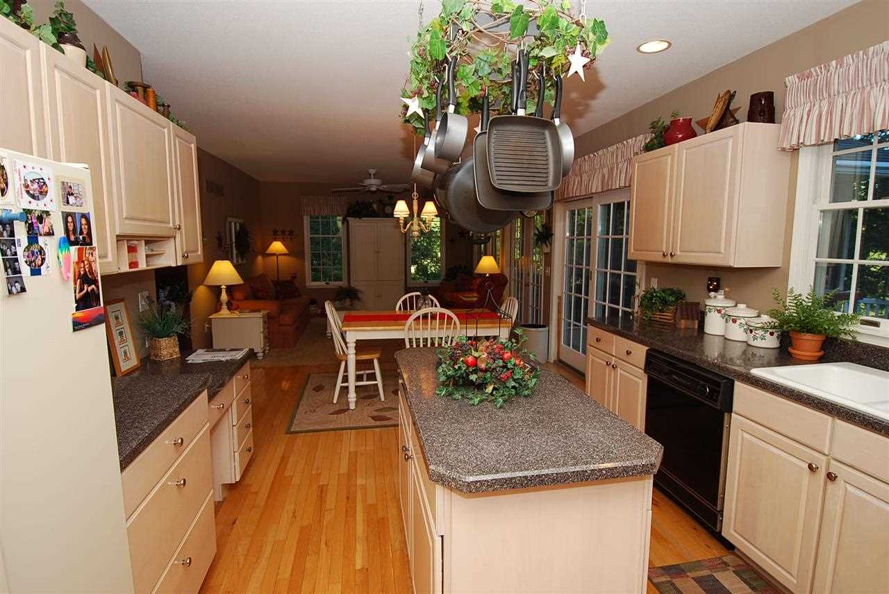 7021 S Club Rd, Ferdinand, IN 47532 photo 8