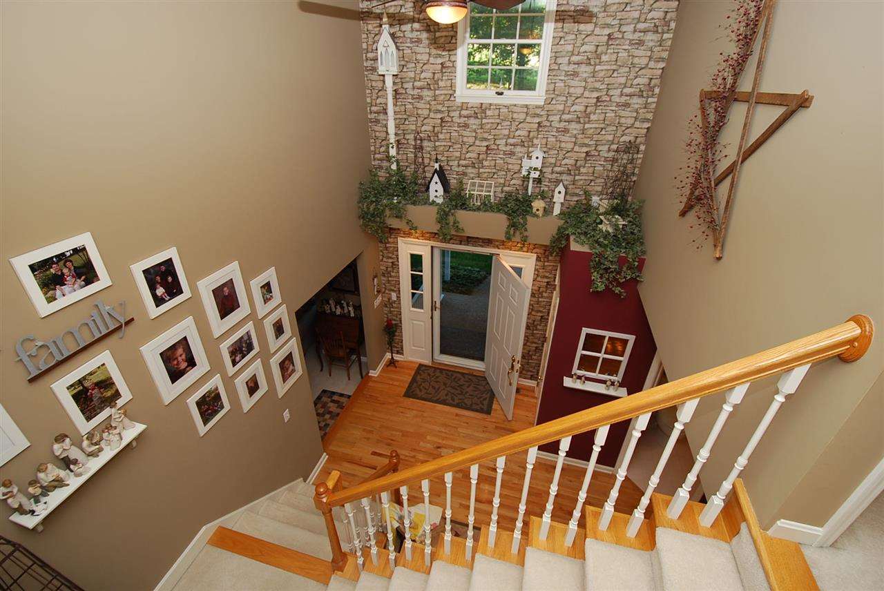 7021 S Club Rd, Ferdinand, IN 47532 photo 3