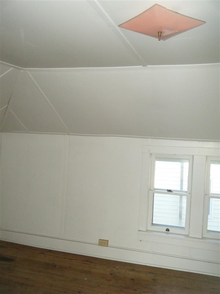 404 Albert St, Argos, IN 46501 photo 17