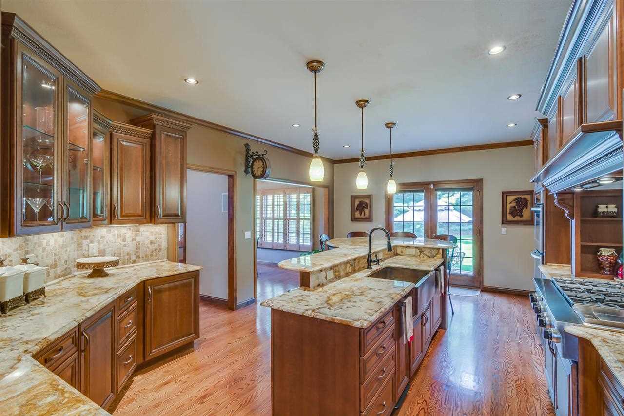 17831 Harbour Town Ct, Granger, IN 46530 photo 4