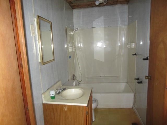 3023 S Gallatin St, Marion, IN 46953 photo 6
