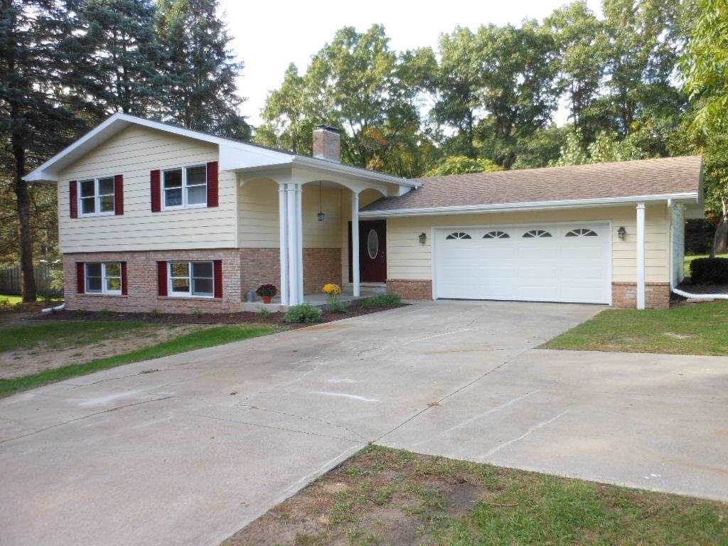 30887 Red Bud Ln, Elkhart, IN 46517 photo 1