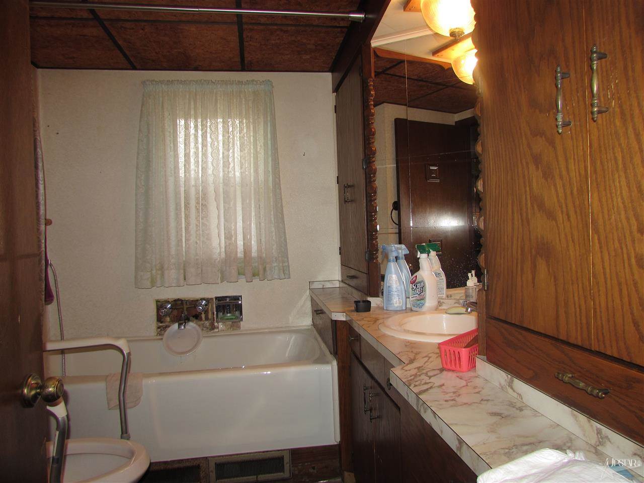 605 E Jackson St, Columbia City, IN 46725 photo 8
