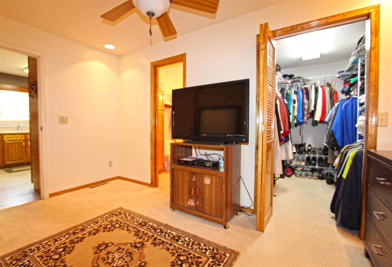 55104 Moss Rd, South Bend, IN 46628 photo 13