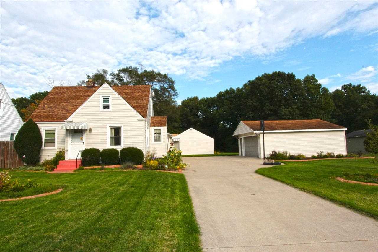 55104 Moss Rd, South Bend, IN 46628 photo 1