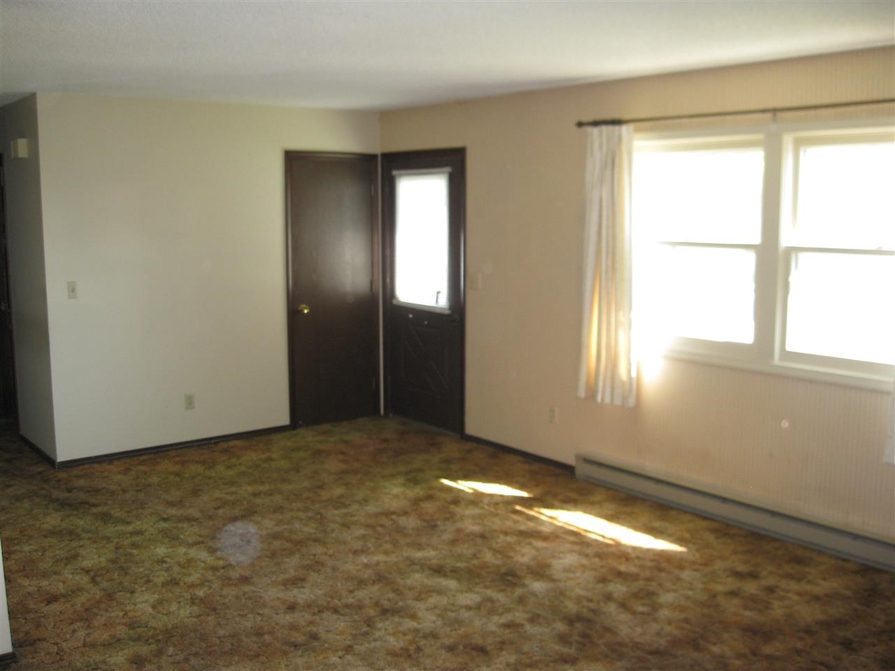 403 Alamosa Dr, Kendallville, IN 46755 photo 2