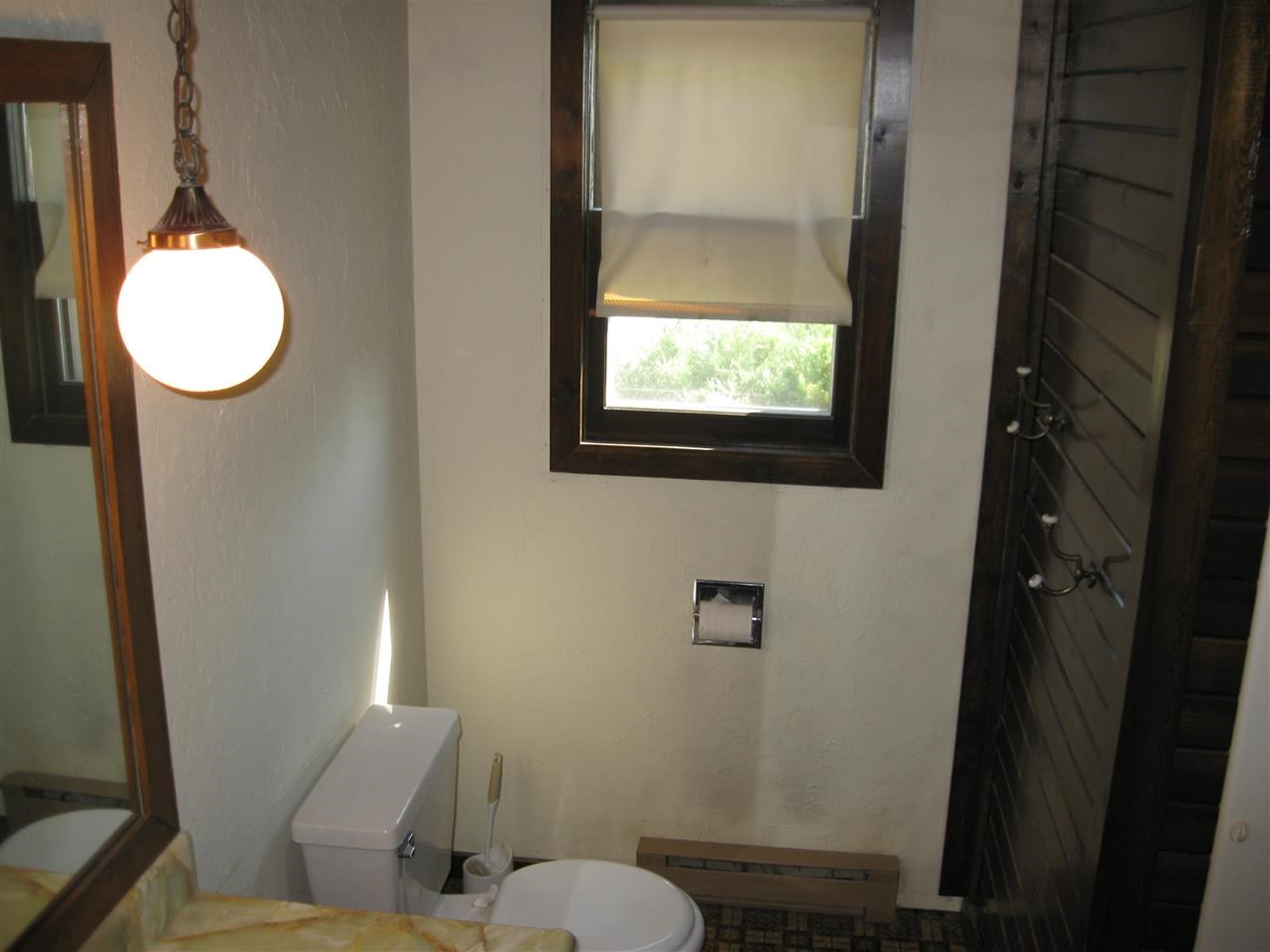 403 Alamosa Dr, Kendallville, IN 46755 photo 8