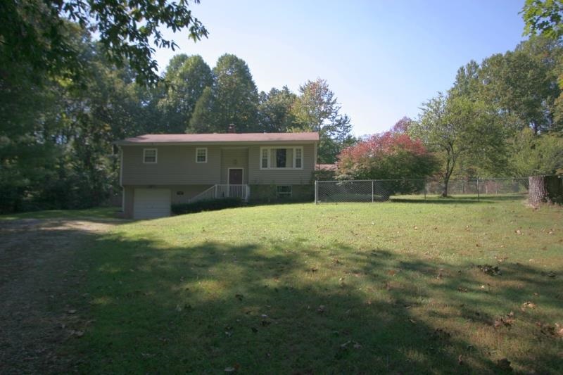 6443 Bledsoe Ln, Loogootee, IN 47553 photo 2