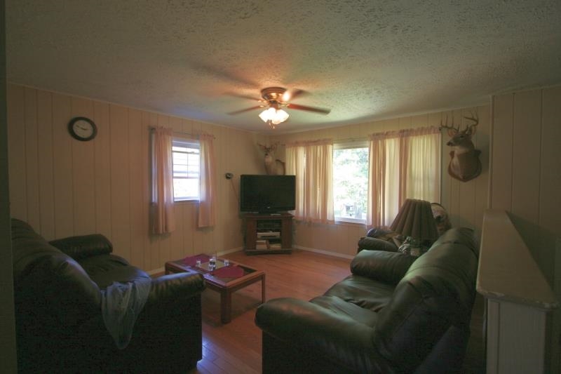 6443 Bledsoe Ln, Loogootee, IN 47553 photo 13