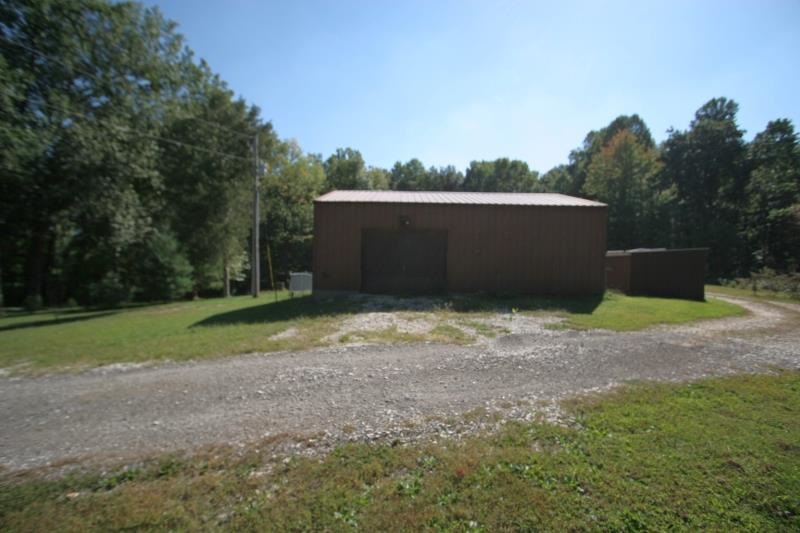 6443 Bledsoe Ln, Loogootee, IN 47553 photo 17