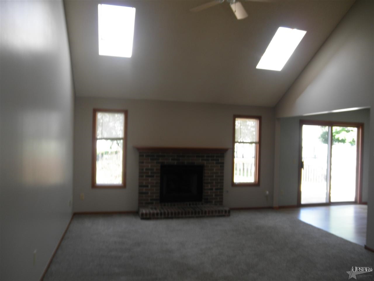 9409 Robin Meadow Pl, Fort Wayne, IN 46835 photo 2